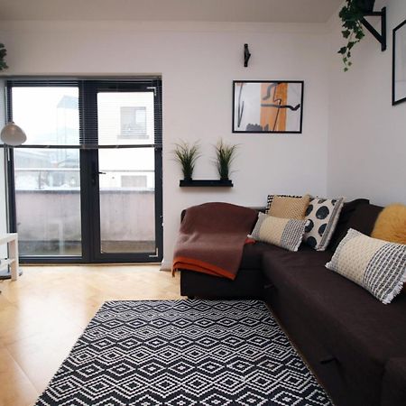Centrally Located Spacious 2Br | Cohost Partners Cardiff Eksteriør billede