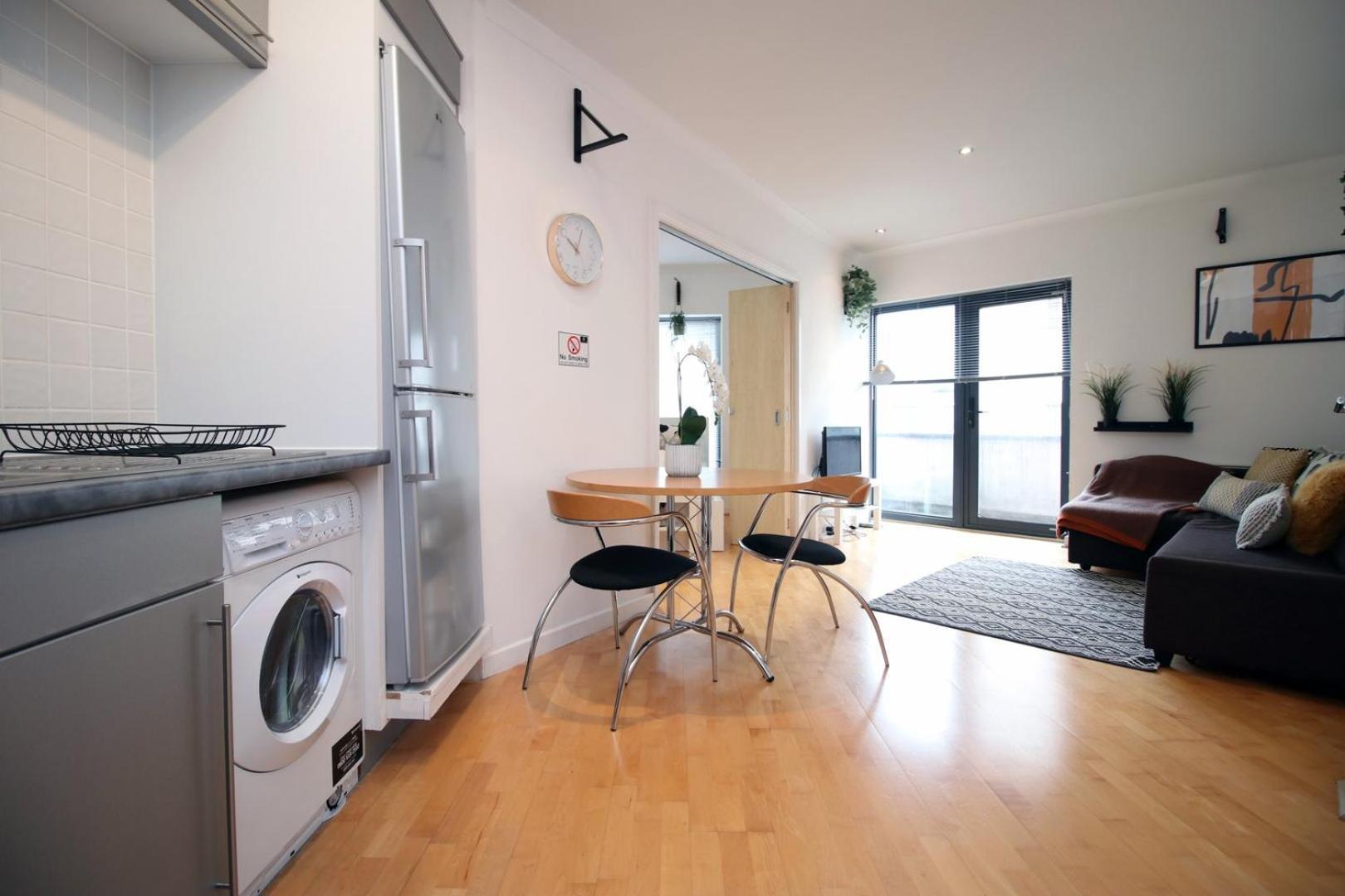 Centrally Located Spacious 2Br | Cohost Partners Cardiff Eksteriør billede