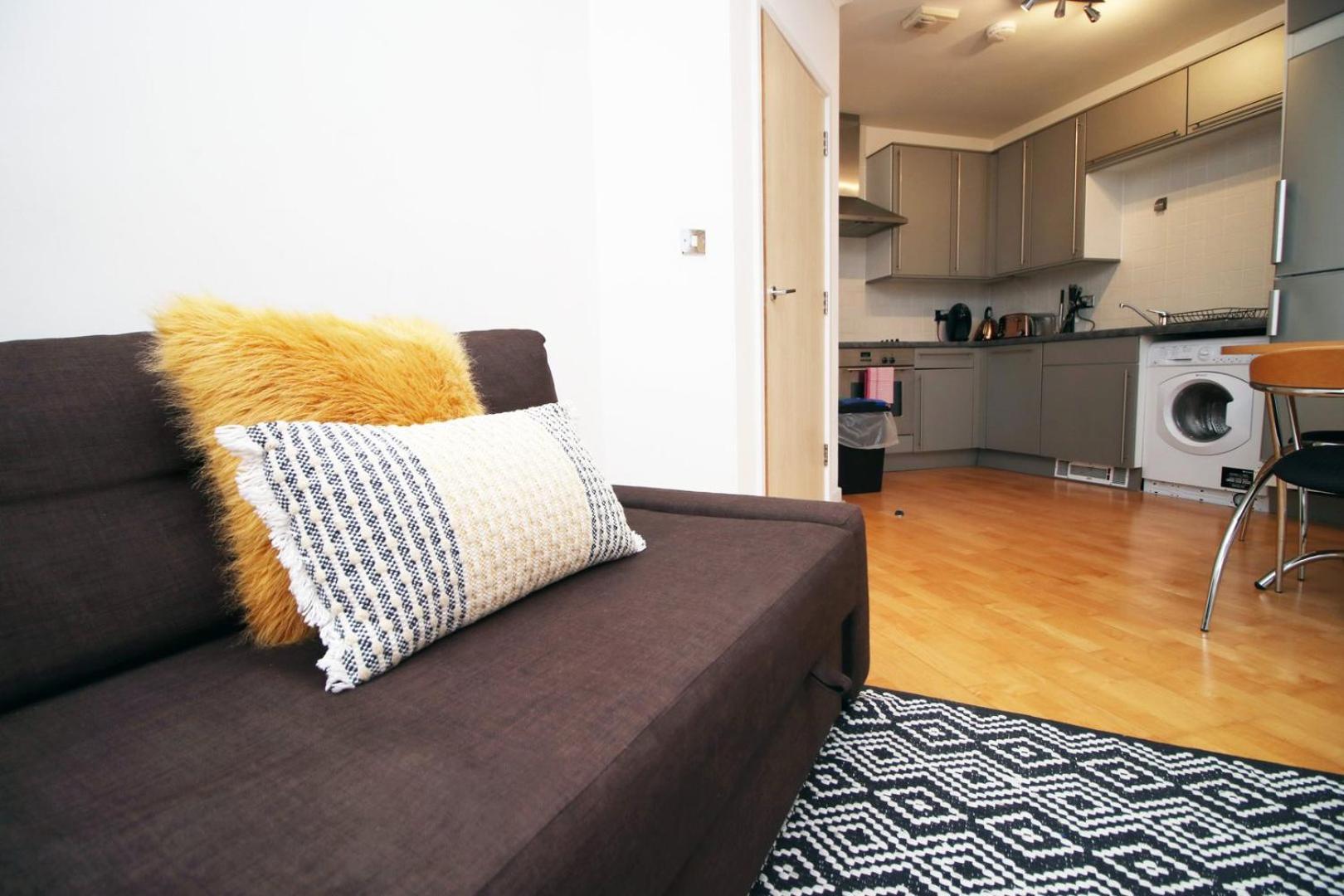 Centrally Located Spacious 2Br | Cohost Partners Cardiff Eksteriør billede