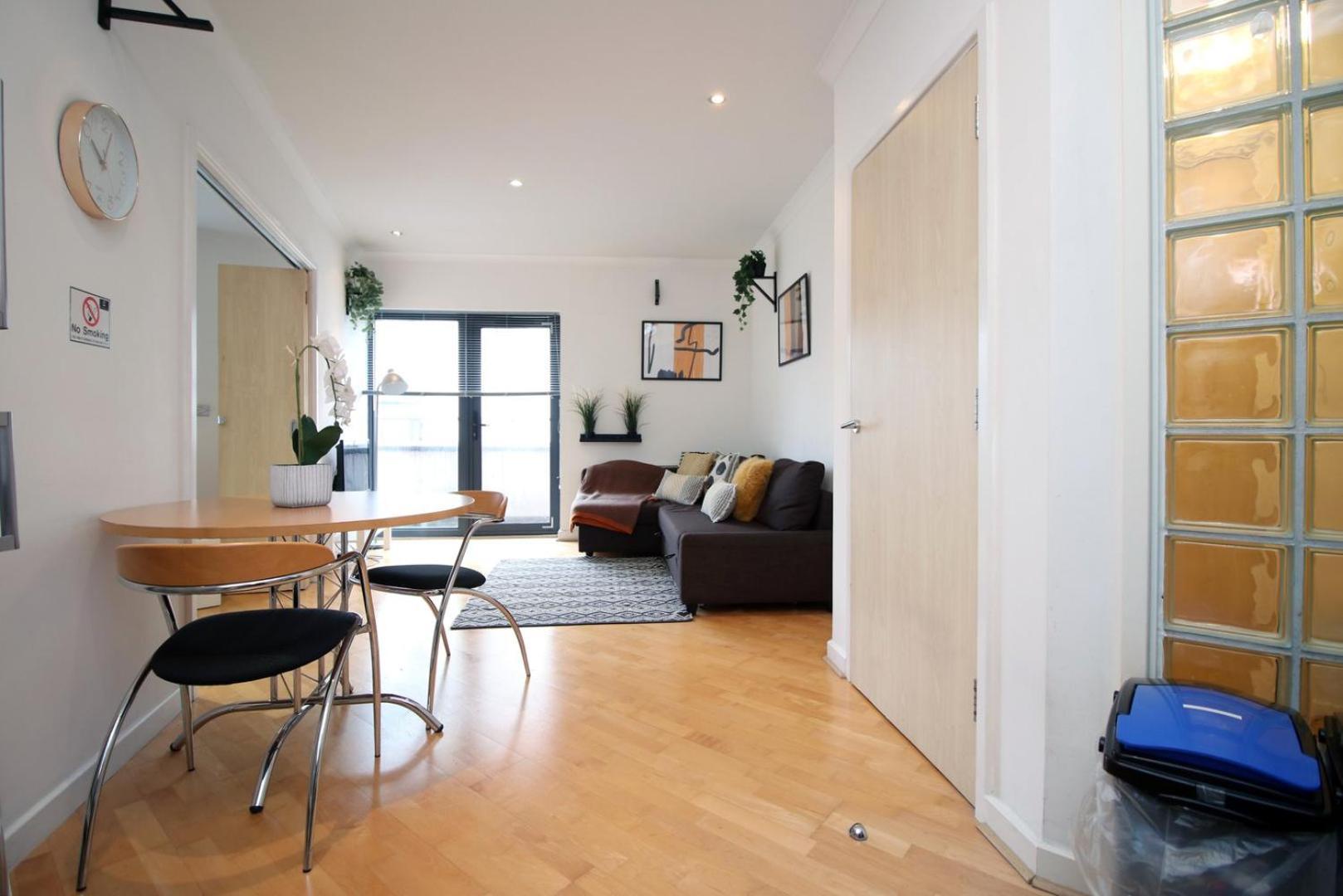 Centrally Located Spacious 2Br | Cohost Partners Cardiff Eksteriør billede