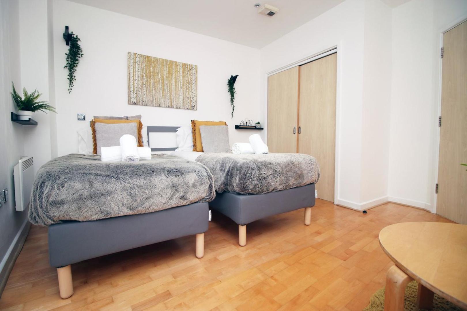 Centrally Located Spacious 2Br | Cohost Partners Cardiff Eksteriør billede