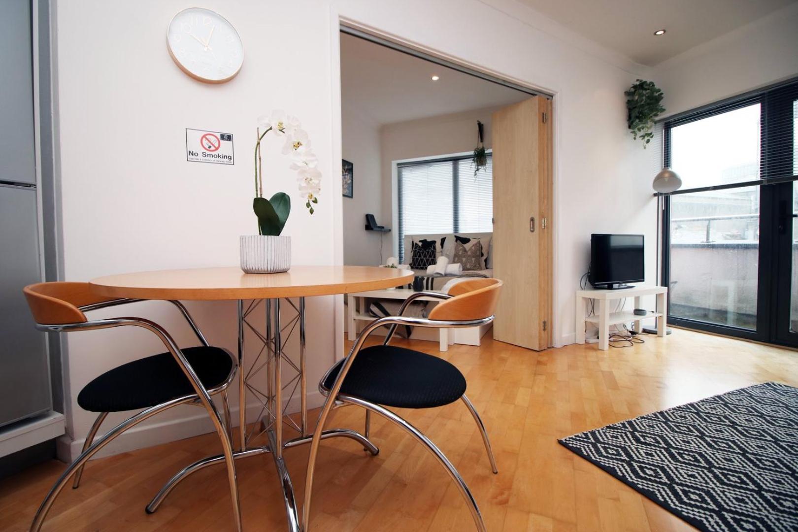 Centrally Located Spacious 2Br | Cohost Partners Cardiff Eksteriør billede
