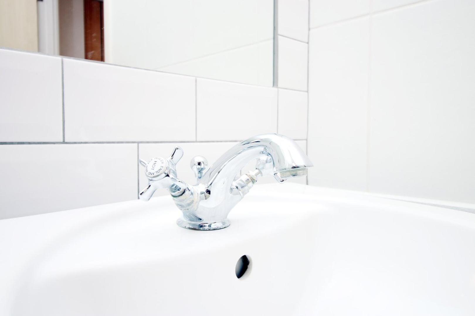 Centrally Located Spacious 2Br | Cohost Partners Cardiff Eksteriør billede